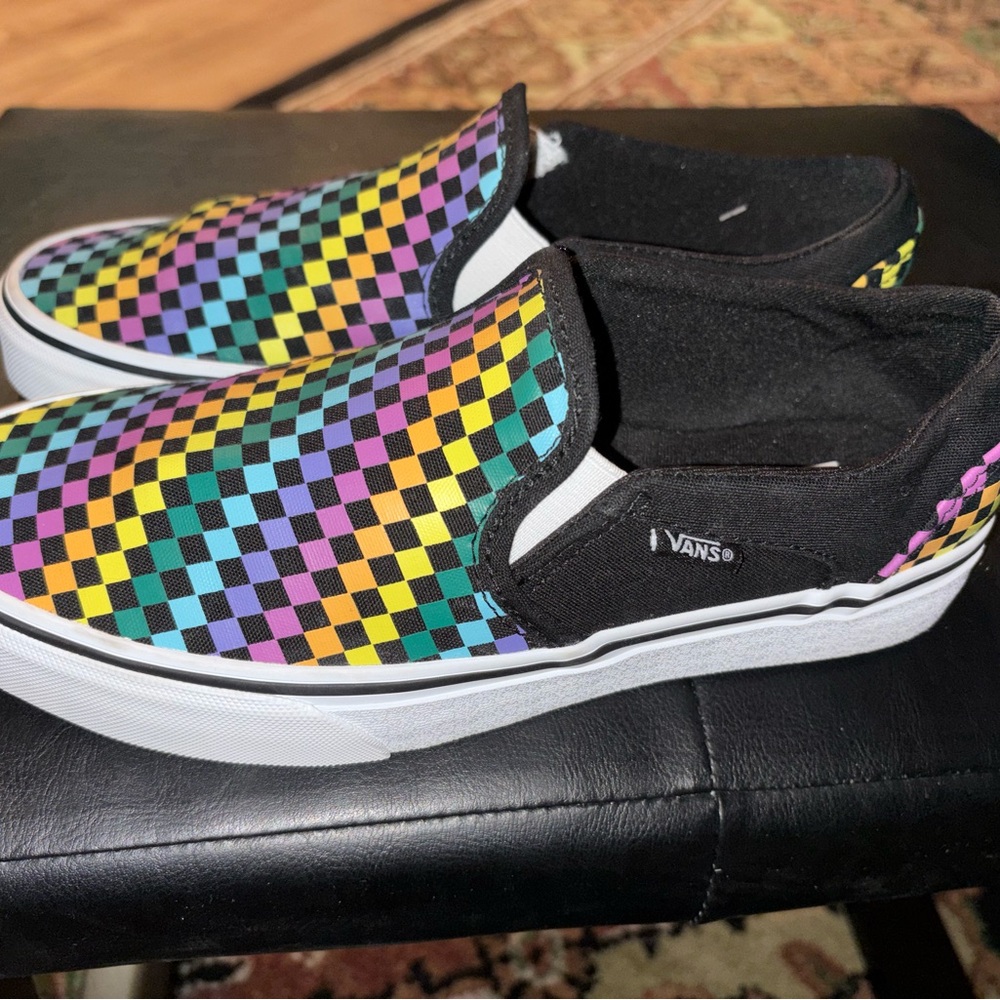 Vans Asher Mini Checkered Rainbow Slip-On Sneakers.        Sz 7 1/2